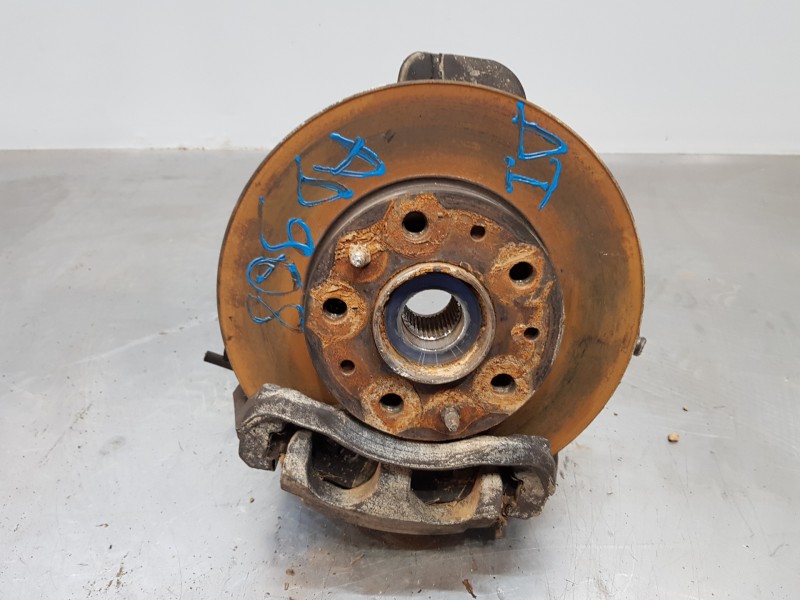 Recambio de mangueta delantera izquierda para peugeot boxer combi bus referencia OEM IAM 1690531480 1612735380 