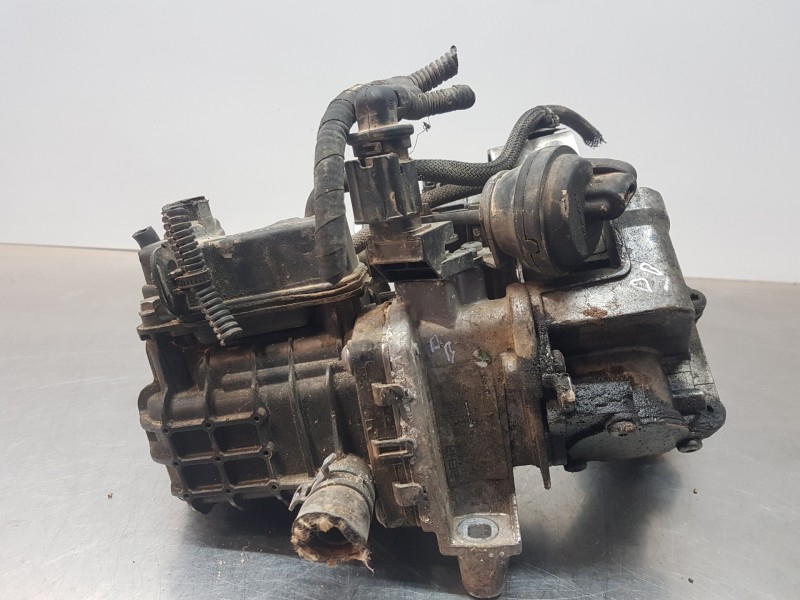 Recambio de enfriador egr para peugeot boxer combi bus referencia OEM IAM 9807593080  