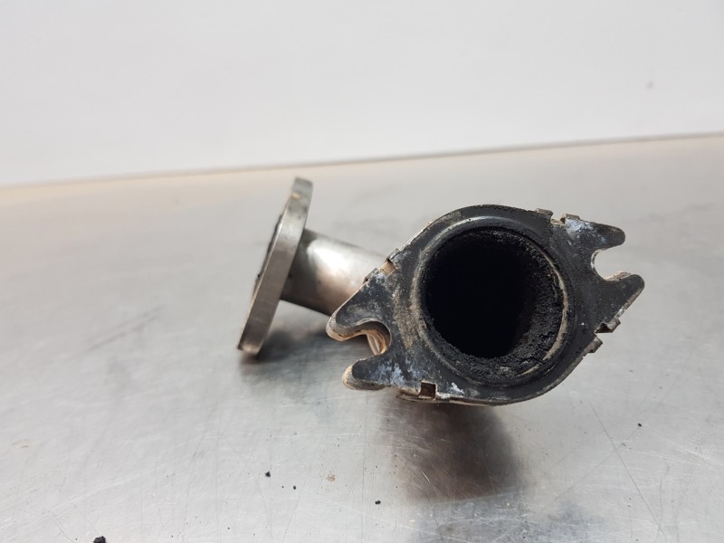 Recambio de tubo para peugeot boxer combi bus referencia OEM IAM 9678390580  