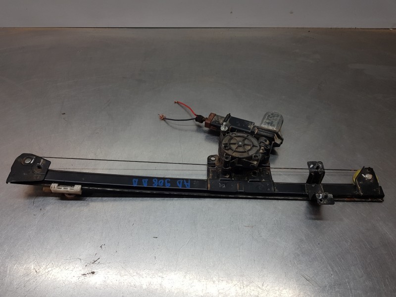 Recambio de elevalunas delantero derecho para peugeot boxer combi bus referencia OEM IAM 1685323380 73002003 1607395380