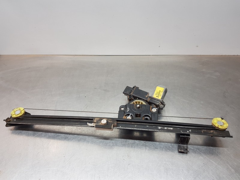 Recambio de elevalunas delantero izquierdo para peugeot boxer combi bus referencia OEM IAM 1682180480 1607395480 