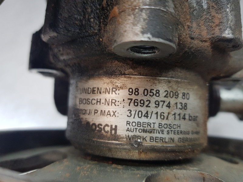 Recambio de bomba direccion para peugeot boxer combi bus referencia OEM IAM 9805820980  