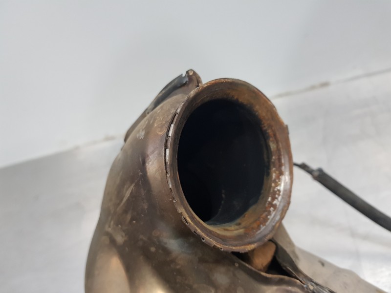 Recambio de catalizador para peugeot boxer combi bus referencia OEM IAM 1379604080 C922 