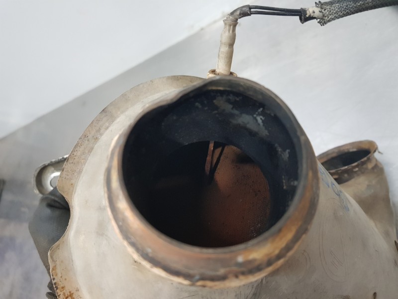 Recambio de catalizador para peugeot boxer combi bus referencia OEM IAM 1379604080 C922 