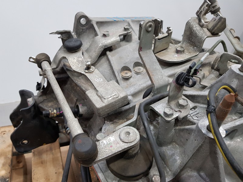 Recambio de caja cambios para mitsubishi asx (ga0w) cleartec referencia OEM IAM 2500A294  