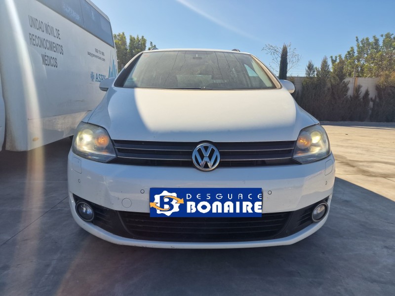 volkswagen golf plus (521) del año 2023