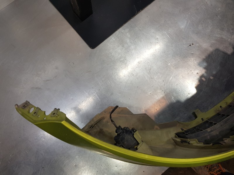 Recambio de paragolpes delantero para ford fiesta (cb1) active referencia OEM IAM 1568817 8A6117757BDXWAA 