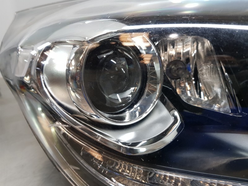 Recambio de faro derecho para kia carens ( ) drive referencia OEM IAM 92102A4180  