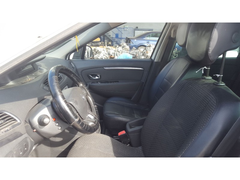 renault scenic iii del año 2016