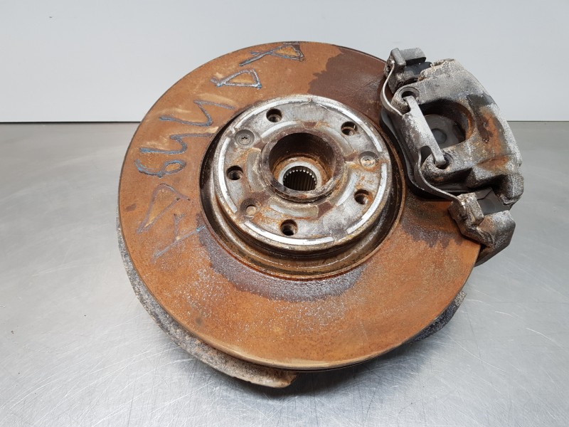 Recambio de mangueta delantera derecha para peugeot rifter acces referencia OEM IAM 1647857080 1610138080 