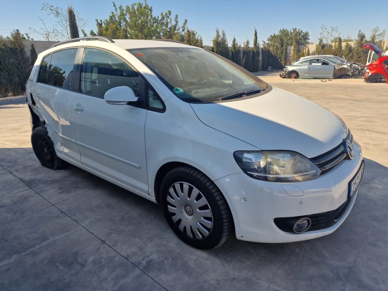 volkswagen golf plus (521) del año 2023