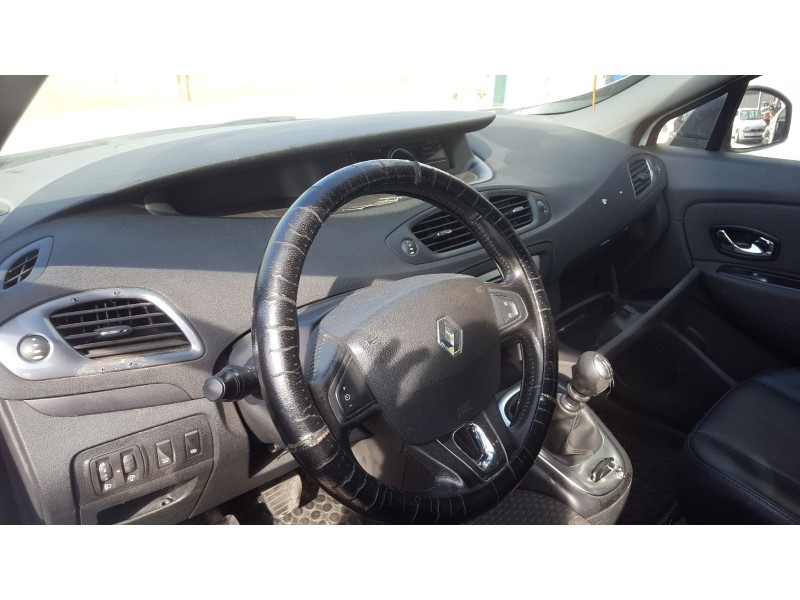 renault scenic iii del año 2016