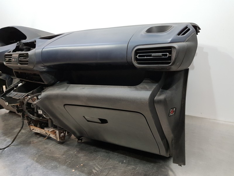 Recambio de salpicadero para peugeot rifter acces referencia OEM IAM 16841899ZD 16362606ZD 