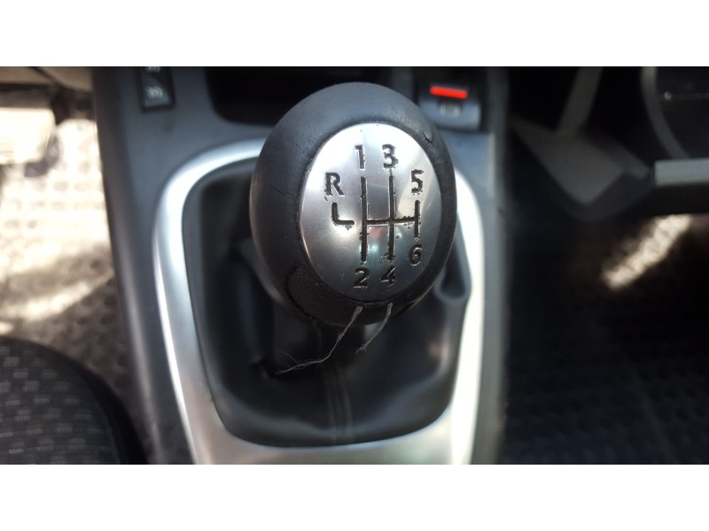 renault scenic iii del año 2016