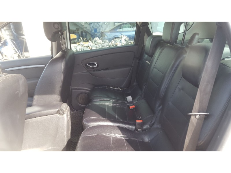 renault scenic iii del año 2016