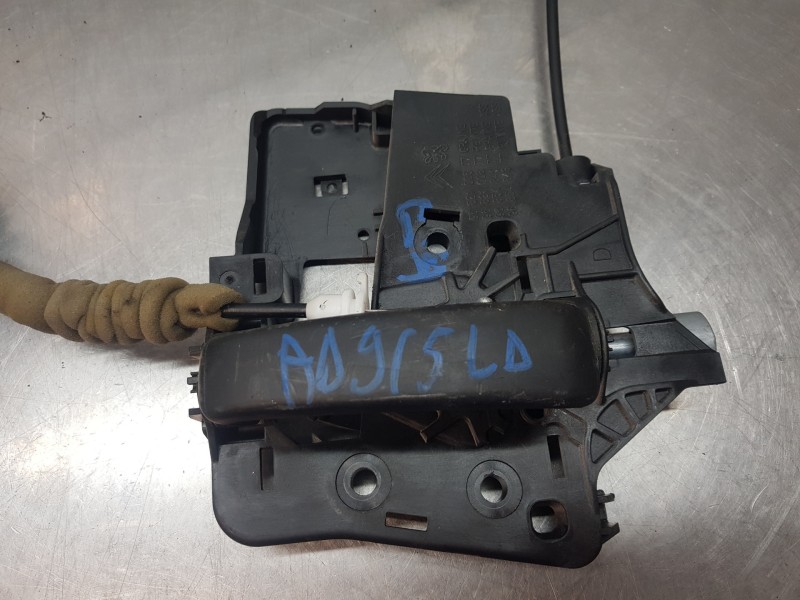 Recambio de cerradura puerta lateral derecha para peugeot partner kasten active referencia OEM IAM 9137N8   Recambio de cerradura puerta lateral derecha para peugeot partner kasten active referencia OEM IAM 9137N8