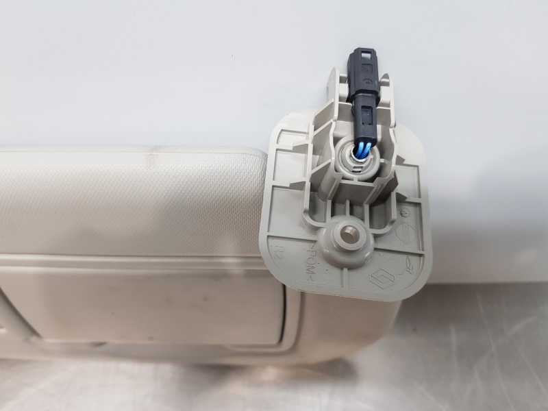 Recambio de parasol derecho para nissan qashqai (j12) acenta referencia OEM IAM 964006UN2A   Recambio de parasol derecho para nissan qashqai (j12) acenta referencia OEM IAM 964006UN2A