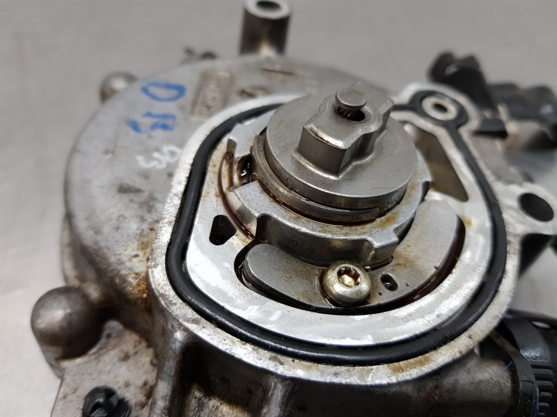 Recambio de depresor freno / bomba vacio para ford puma eco referencia OEM IAM 2510411 H6BG2A451AC 