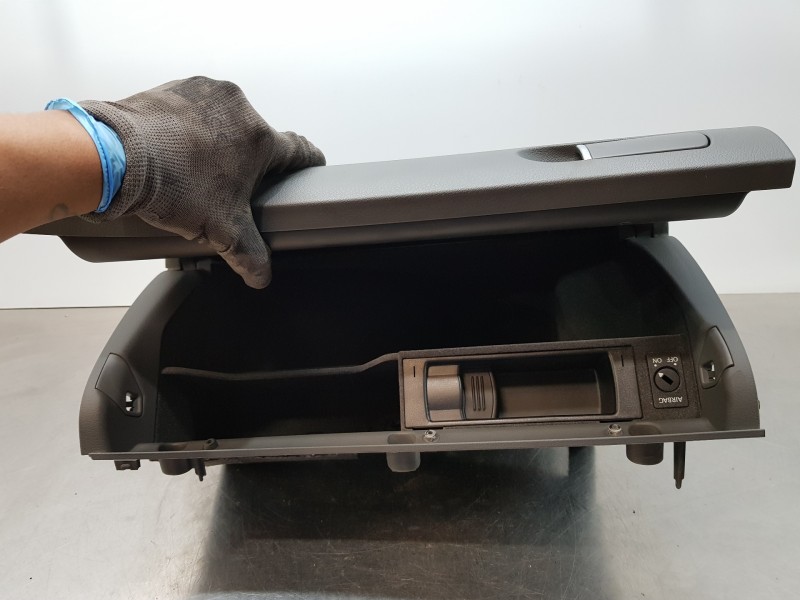 Recambio de guantera para seat exeo berlina (3r2) reference referencia OEM IAM 3R1857035E2R9 3R1857035E 