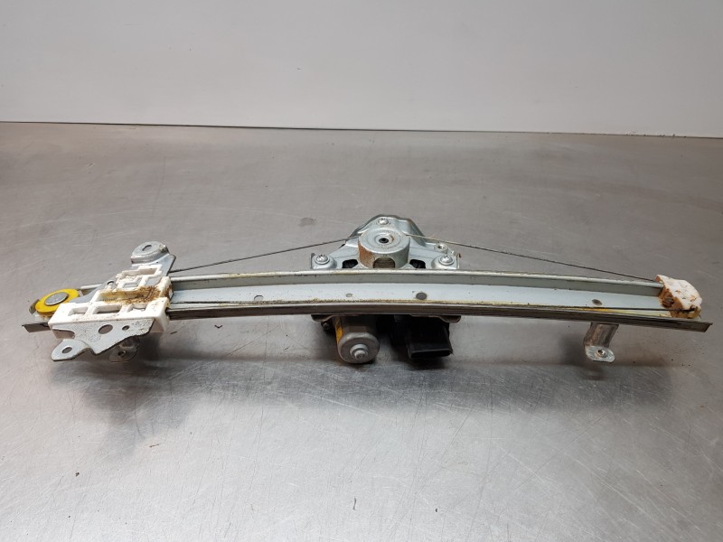 Recambio de elevalunas delantero derecho para nissan juke (f16) tekna referencia OEM IAM 807206PA0A 807506PA1B 807506PA1A