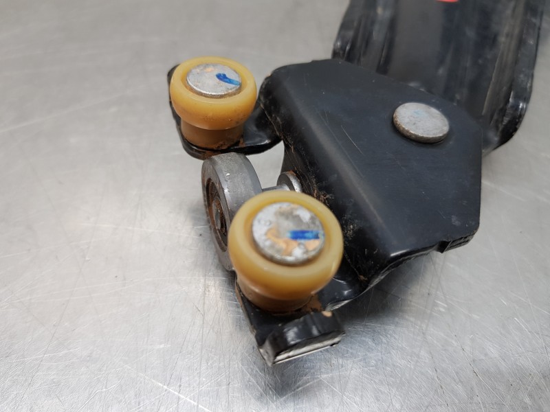 Recambio de bisagra de puerta para peugeot rifter acces referencia OEM IAM 9816965980  