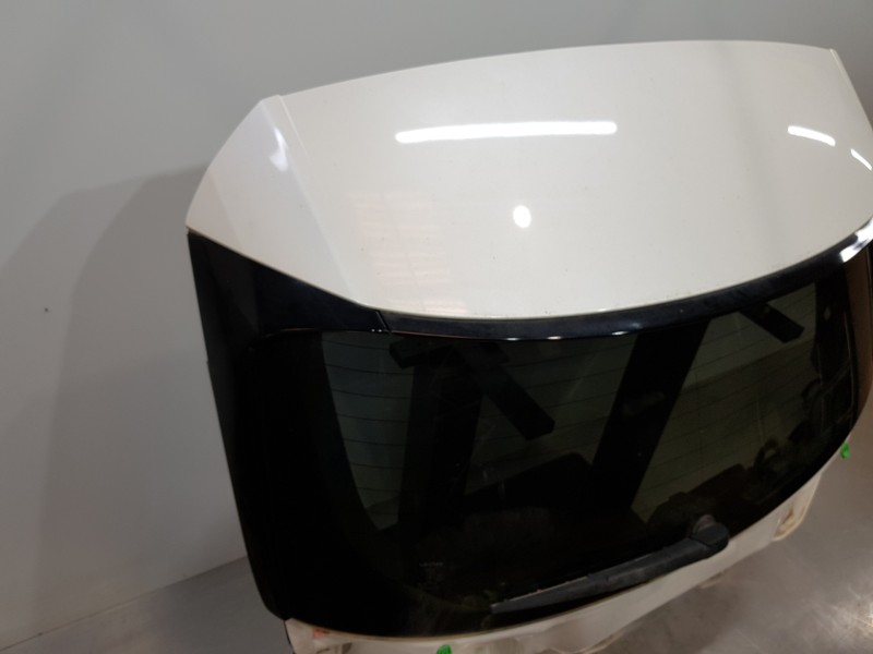 Recambio de porton trasero para lexus nx essence referencia OEM IAM 6700578050  
