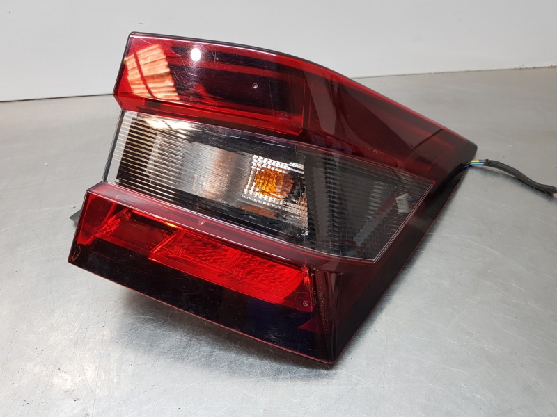 Recambio de piloto trasero derecho para nissan juke (f16) tekna referencia OEM IAM 265506PA1A 265506PA0A 