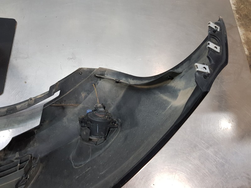 Recambio de paragolpes delantero para ford fiesta (cb1) active referencia OEM IAM 1568817 8A6117757BDXWAA 