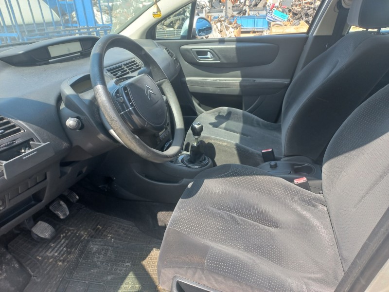 citroen c4 berlina del año 2007