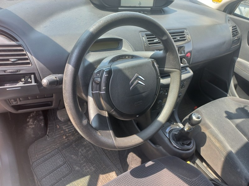 citroen c4 berlina del año 2007