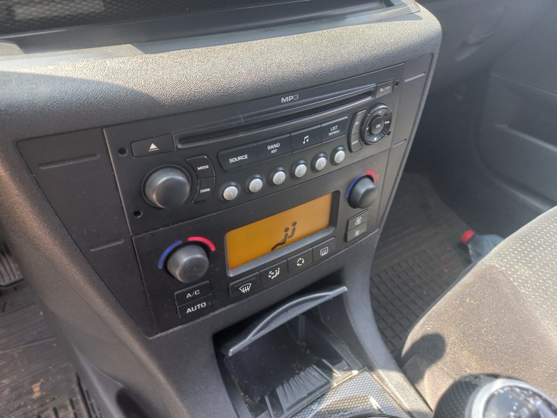 citroen c4 berlina del año 2007