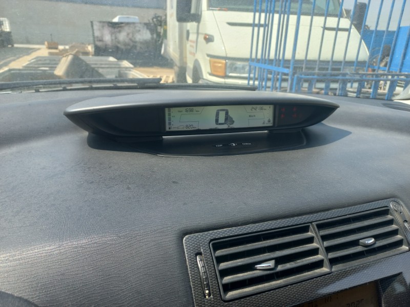 citroen c4 berlina del año 2007