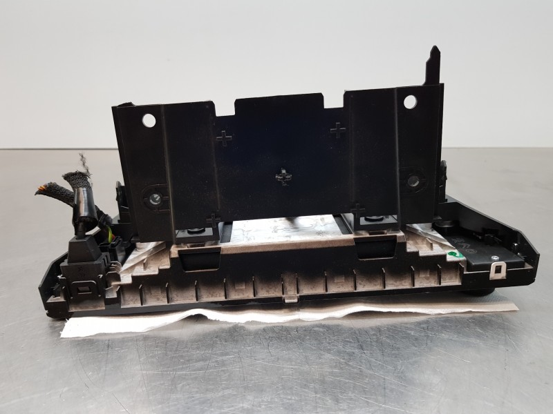 Recambio de pantalla multifuncion para peugeot rifter acces referencia OEM IAM 98162661ZD  