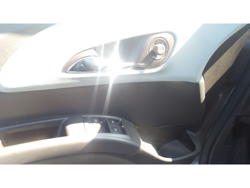 opel meriva b del año 2010