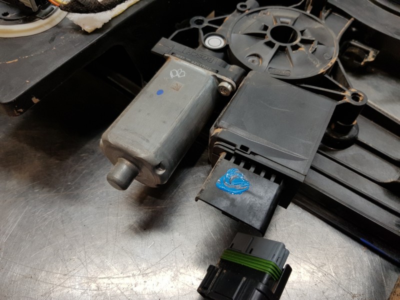 Recambio de elevalunas delantero izquierdo para peugeot rifter acces referencia OEM IAM 9830335880 9829505780 