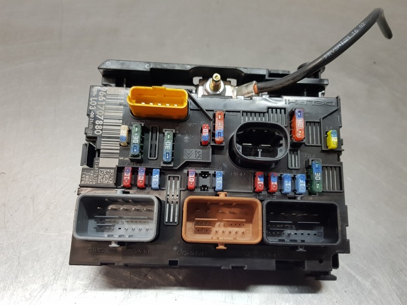 Recambio de caja reles / fusibles para citroen c3 cool referencia OEM IAM 9661707880 BSML03  Recambio de caja reles / fusibles para citroen c3 cool referencia OEM IAM 9661707880 BSML03