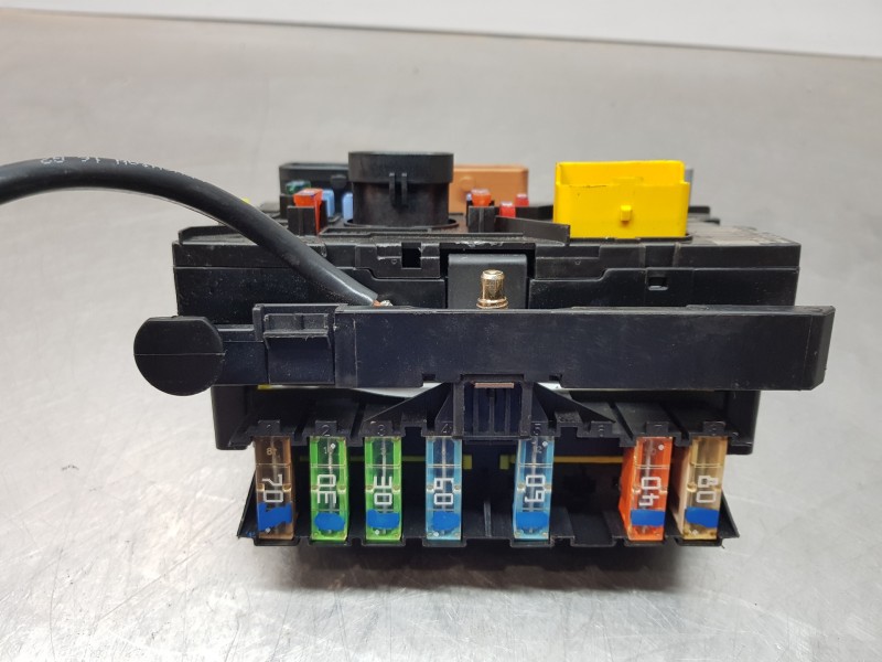 Recambio de caja reles / fusibles para citroen c3 cool referencia OEM IAM 9661707880 BSML03  Recambio de caja reles / fusibles para citroen c3 cool referencia OEM IAM 9661707880 BSML03