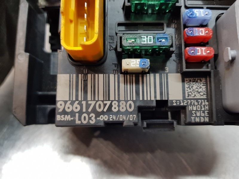 Recambio de caja reles / fusibles para citroen c3 cool referencia OEM IAM 9661707880 BSML03  Recambio de caja reles / fusibles para citroen c3 cool referencia OEM IAM 9661707880 BSML03