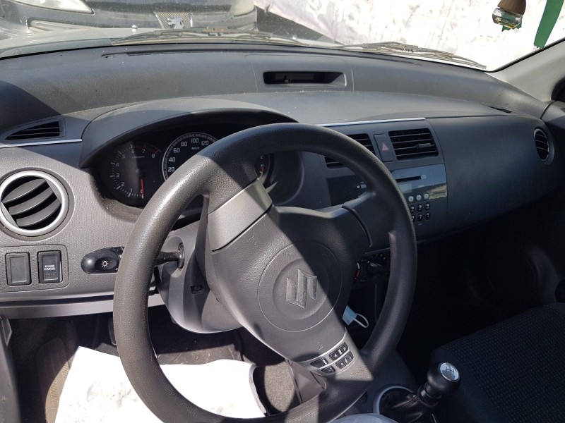 suzuki swift berlina (mz) del año 2008