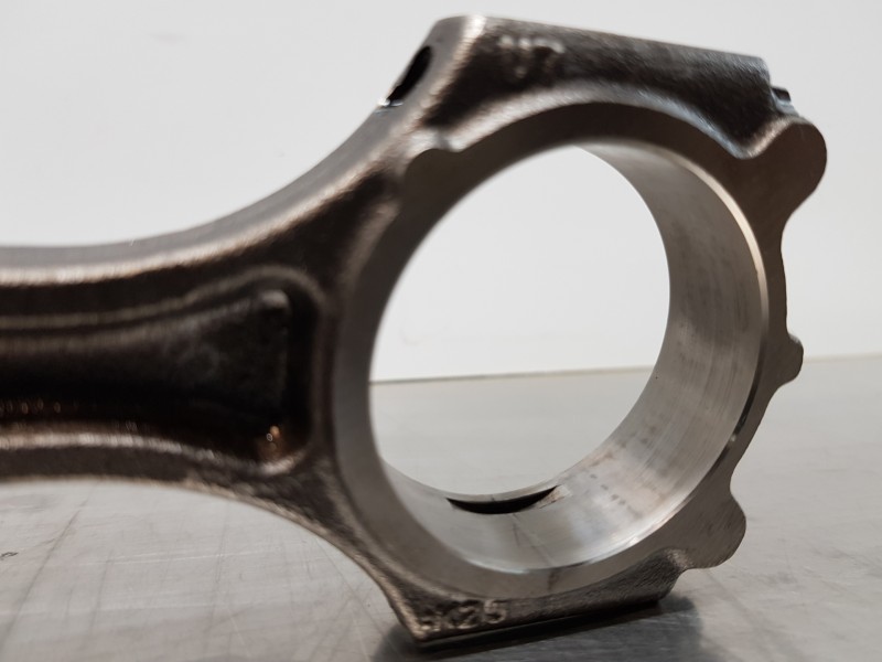 Recambio de biela para hyundai tucson ix35 referencia OEM IAM 235102A400 234A02A930 