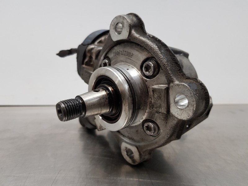 Recambio de bomba inyeccion para hyundai tucson ix35 referencia OEM IAM 331002A600 0445010596 