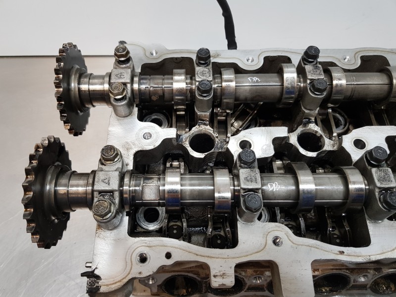 Recambio de culata para hyundai tucson ix35 referencia OEM IAM 221002A260  