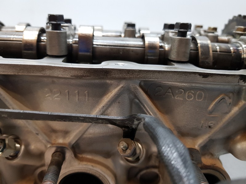 Recambio de culata para hyundai tucson ix35 referencia OEM IAM 221002A260  