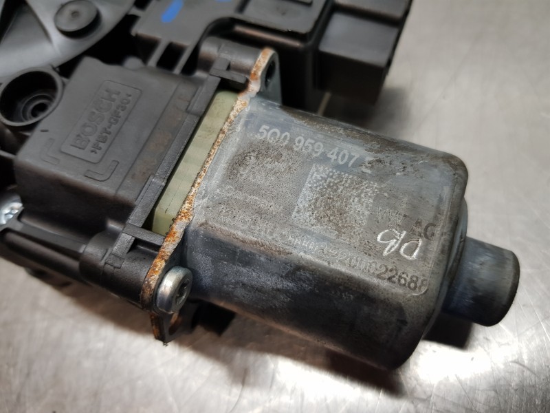 Recambio de elevalunas trasero izquierdo para volkswagen tiguan (ax1) comfortline referencia OEM IAM 5NA839461C 5Q0959407E 