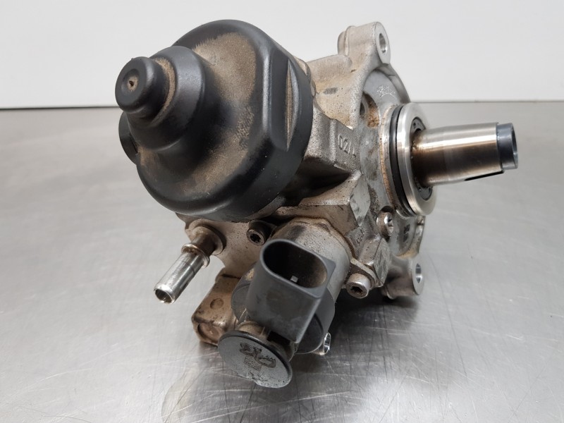 Recambio de bomba inyeccion para mini mini 5-trg. (f55) one d referencia OEM IAM 13518511626 0445010588 8511626