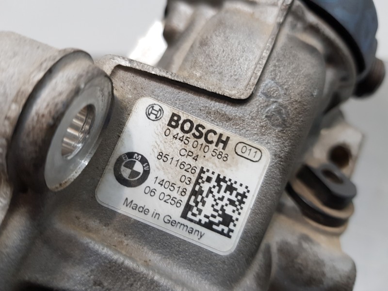 Recambio de bomba inyeccion para mini mini 5-trg. (f55) one d referencia OEM IAM 13518511626 0445010588 8511626