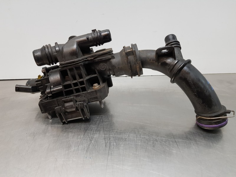 Recambio de termostato para citroen ds 7 crossback bluehdi referencia OEM IAM 9812113780  