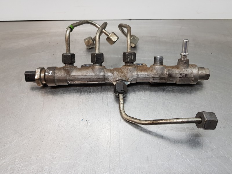 Recambio de rampa inyectora para citroen ds 7 crossback bluehdi referencia OEM IAM 9821399680 0445214361 