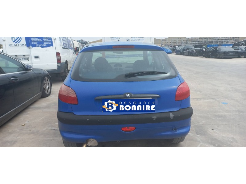 peugeot 206 berlina del año 2001