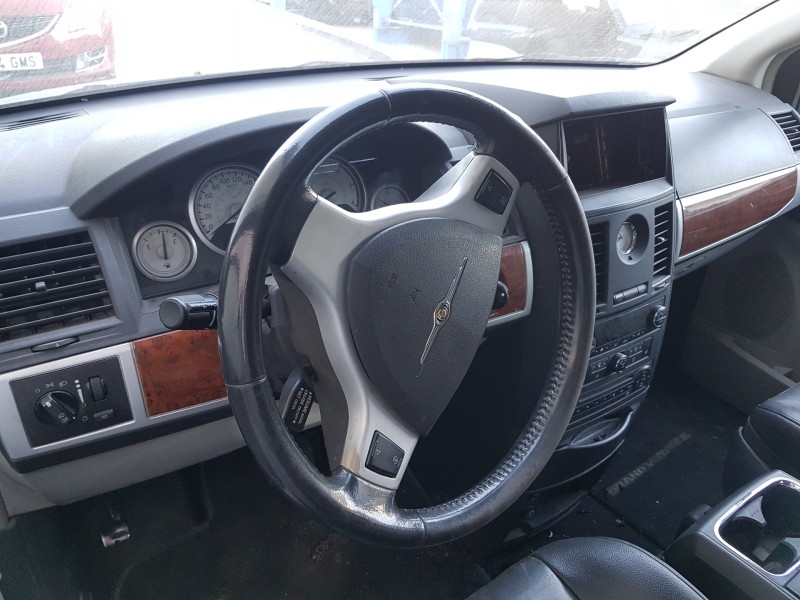 chrysler grand voyager del año 2008